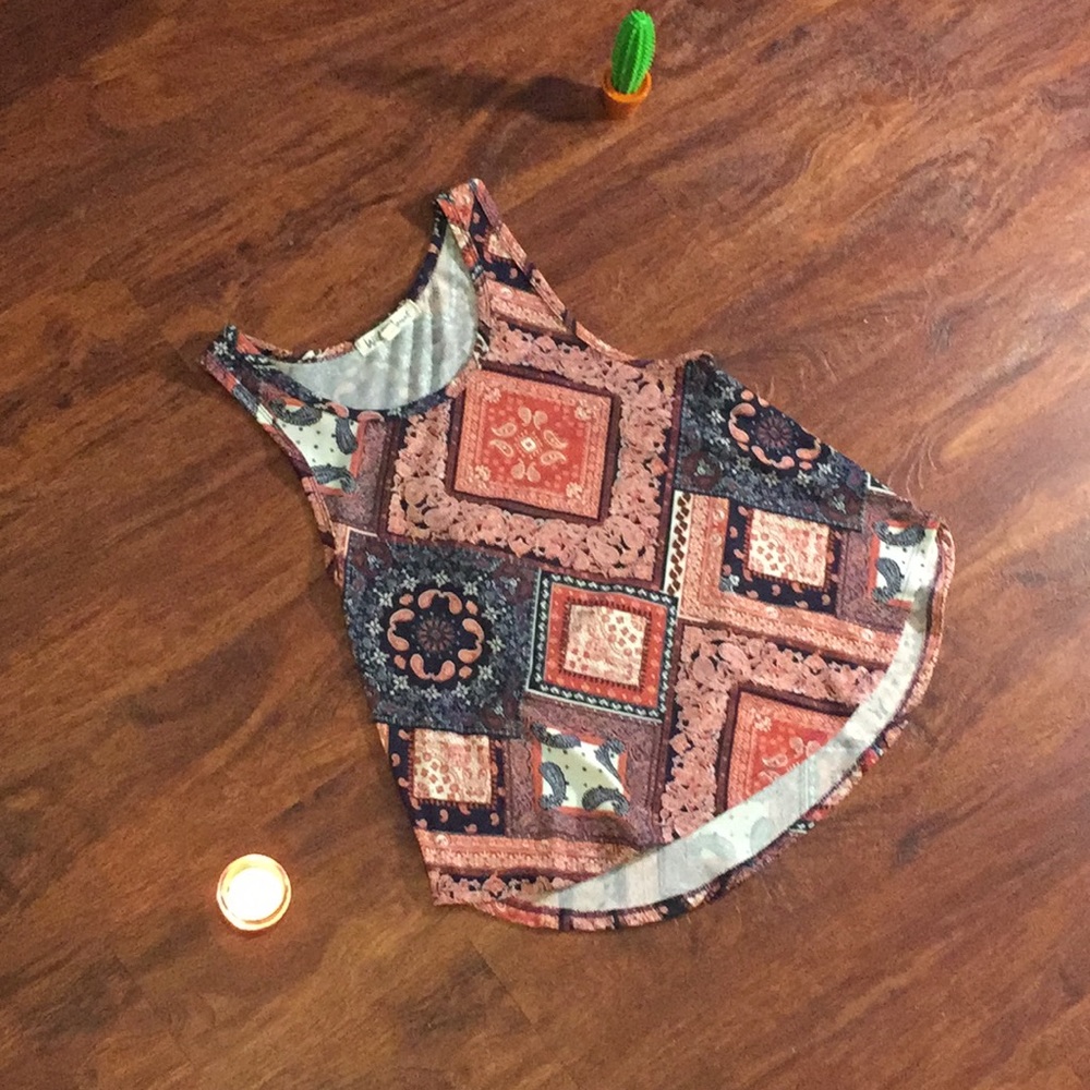 Tank top shirt (wallflower)